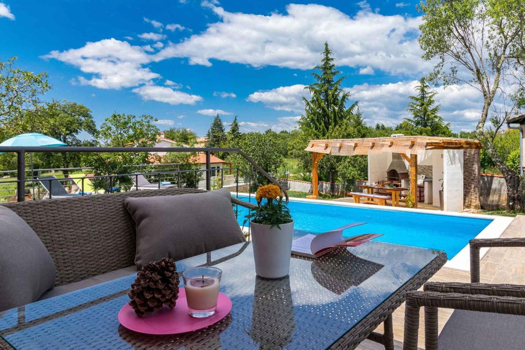 Holiday Home In Tinjan - Istrien 44359 Екстер'єр фото